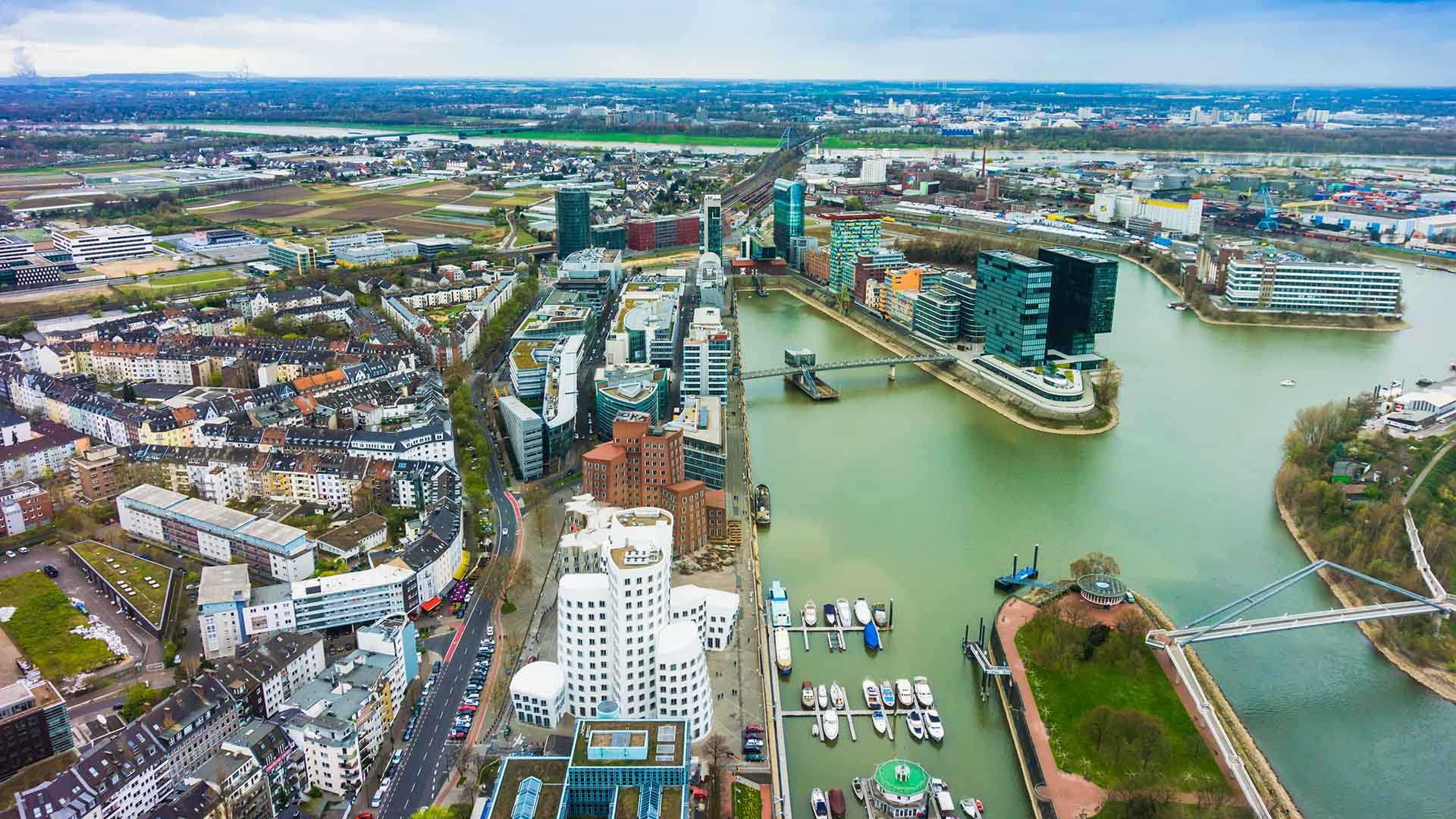 Best Neighborhoods in Düsseldorf for Foreigners