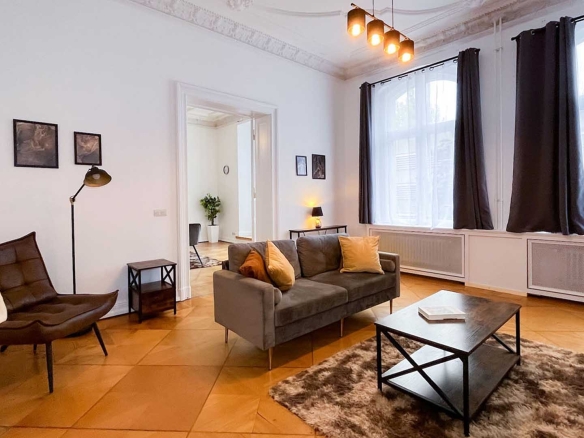 Affordable Rental Apartment In Berlin Mietwohnung in Berlin Apartamento de alquiler en Berlín