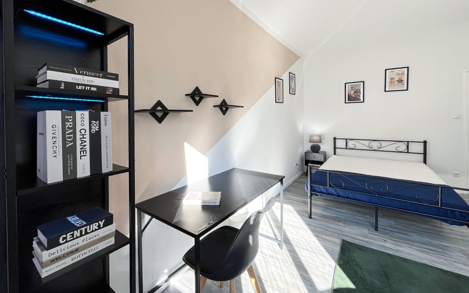 Studio Apartment For Rent In Berlin PK74VH1R