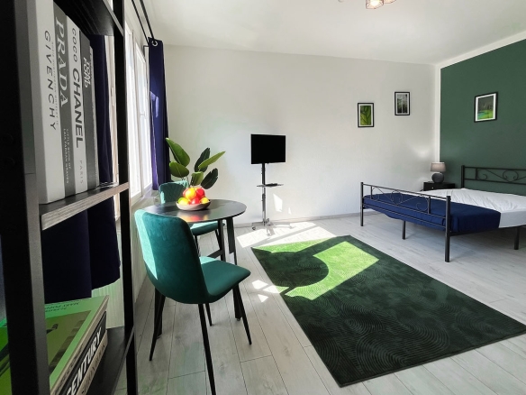 Studio For Rent In Berlin PK75VH3M