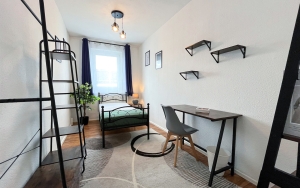 B FRANK.44.6.L.Room1 .01 |
