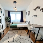 B FRANK.44.6.L.Room3 .01 |
