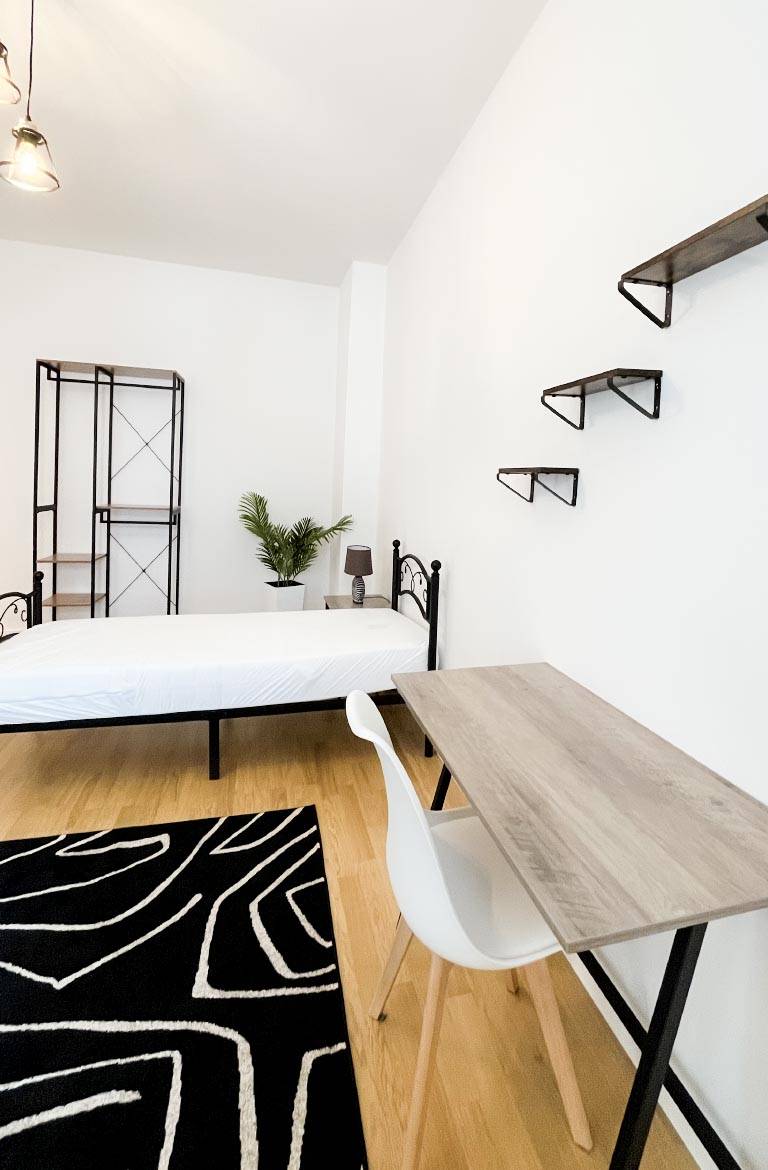CoLiving in Berlin for young professionals KUMMUNI