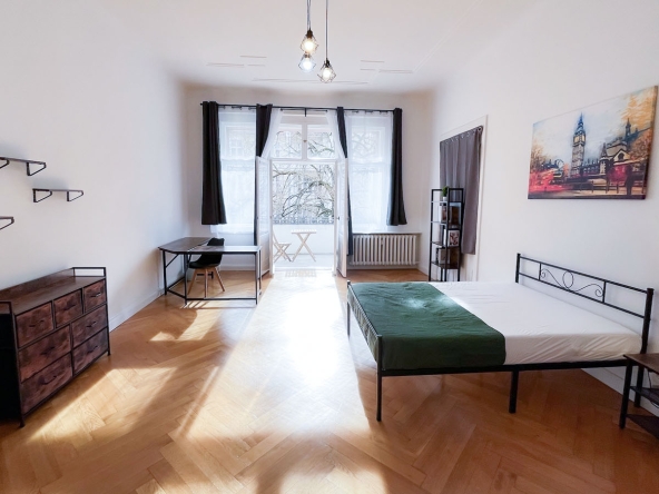 Private Room in Berlin Steglitz with Private Balcony