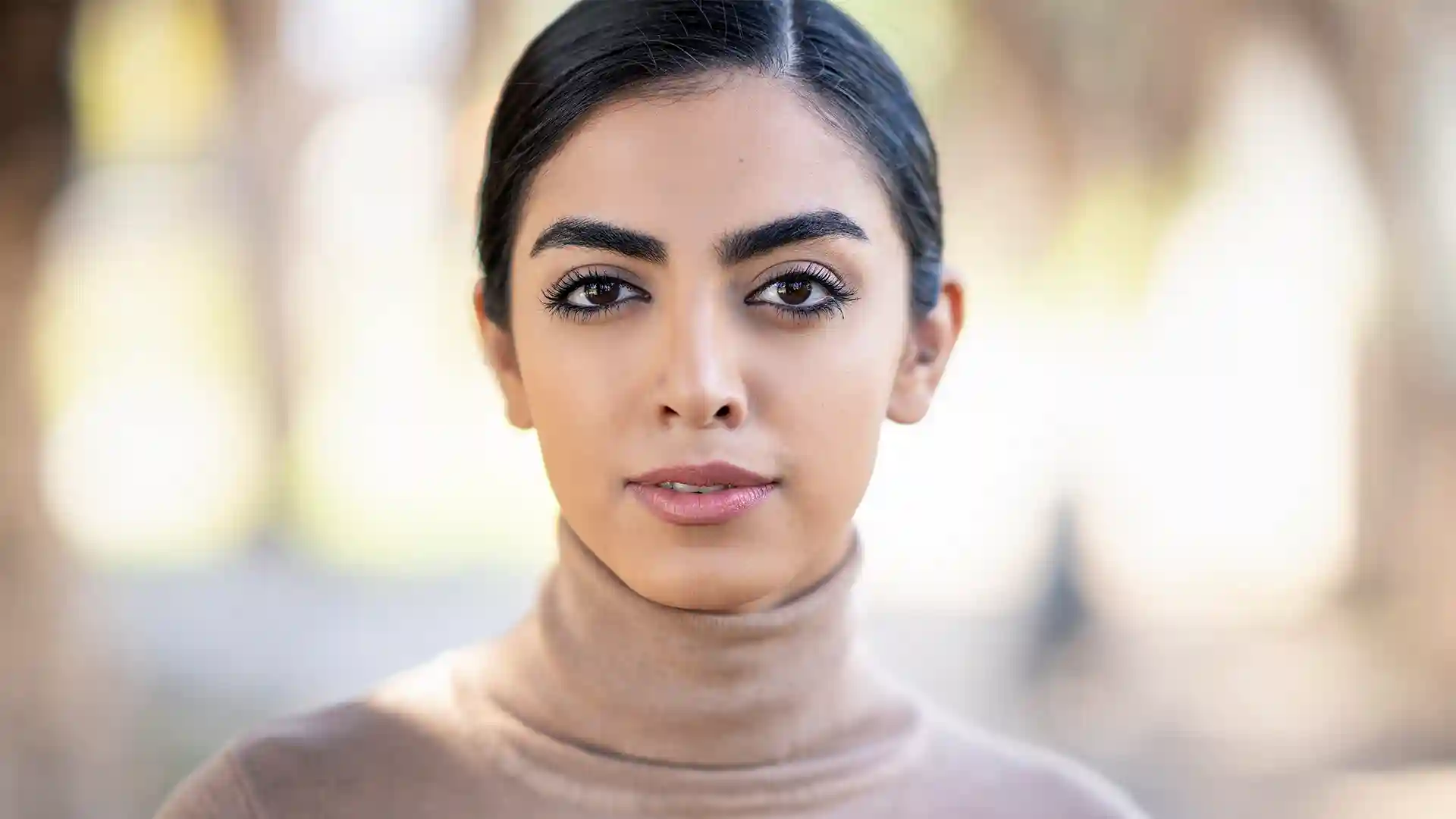 a beautiful young Iranian woman is hopeful to Study in Germany from Iran