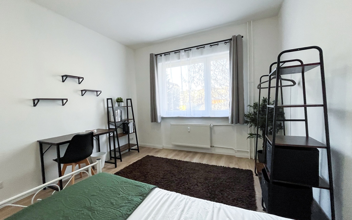 B PK75.1.L.Room3 .02 |